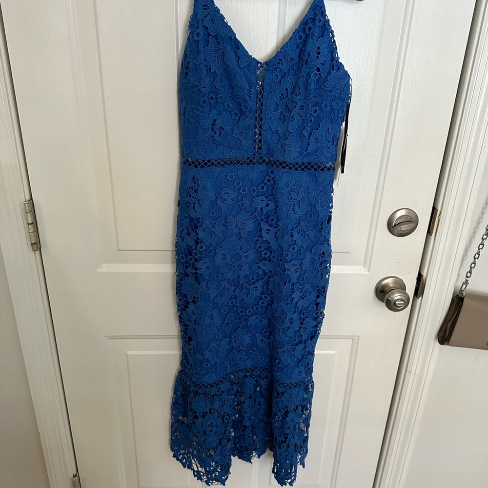 Lulus midi lace dress NWT